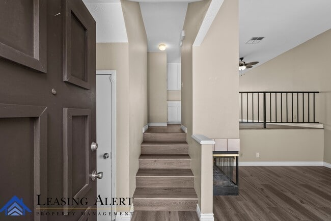 Building Photo - 27614 Nugget Dr