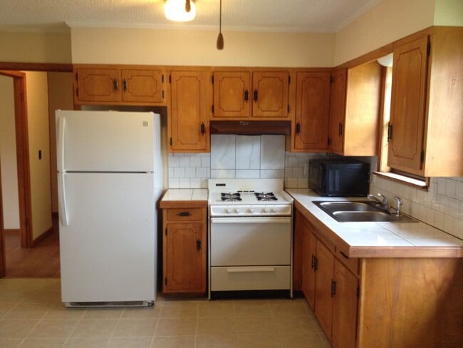 Building Photo - 719 MLK Jr Circle