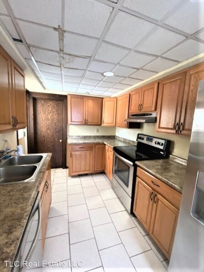 Building Photo - 3 br, 2 bath House - 439 N Washington St