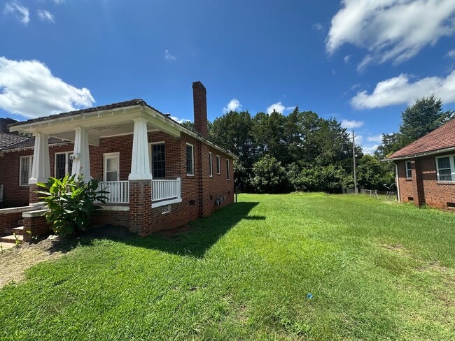 Building Photo - 618 Grier St