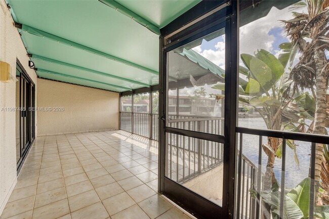 Building Photo - 8352 Dundee Terrace