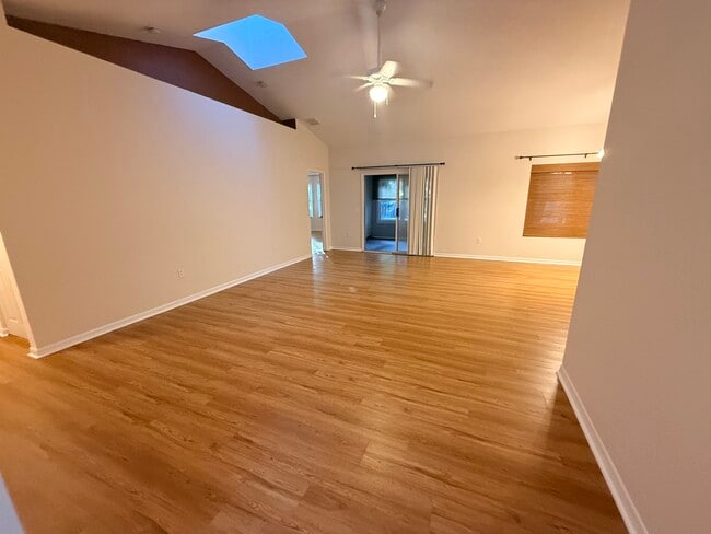 Building Photo - 1804 SW 65th Dr