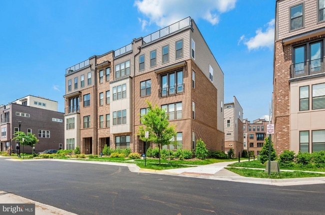 Building Photo - 4635 Charger Pl