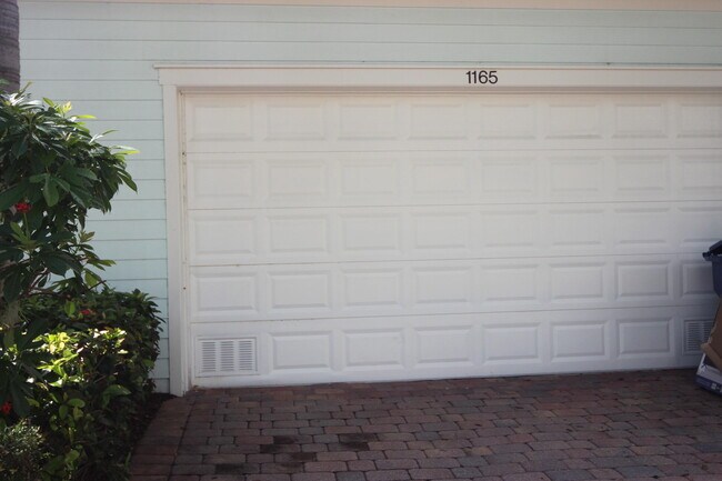 Building Photo - 1165 Islamorada Dr