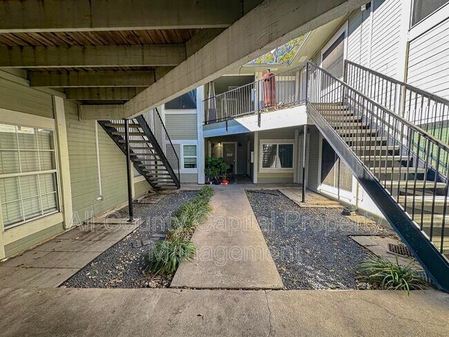 Building Photo - 4501 Witham Ln