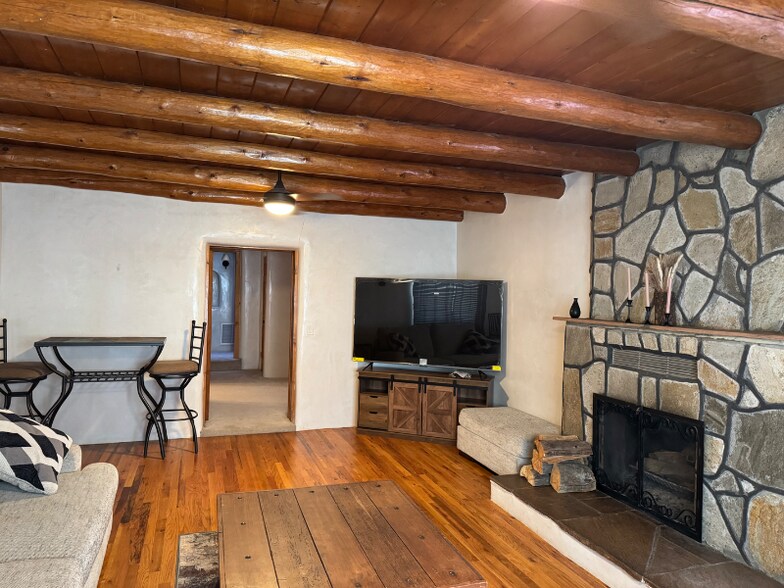 Building Photo - 354 NM-76