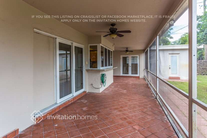 Building Photo - 9020 SW 55th Ct