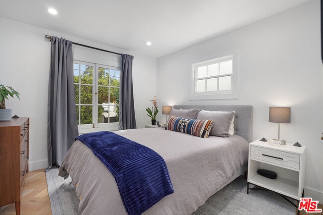 Building Photo - 8062 Waring Ave