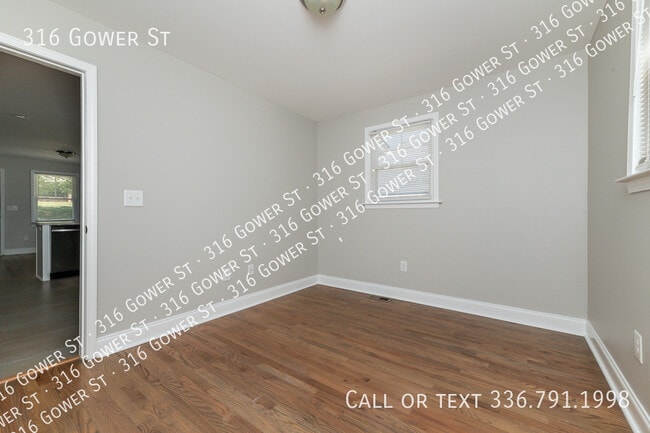 Building Photo - 316 Gower St