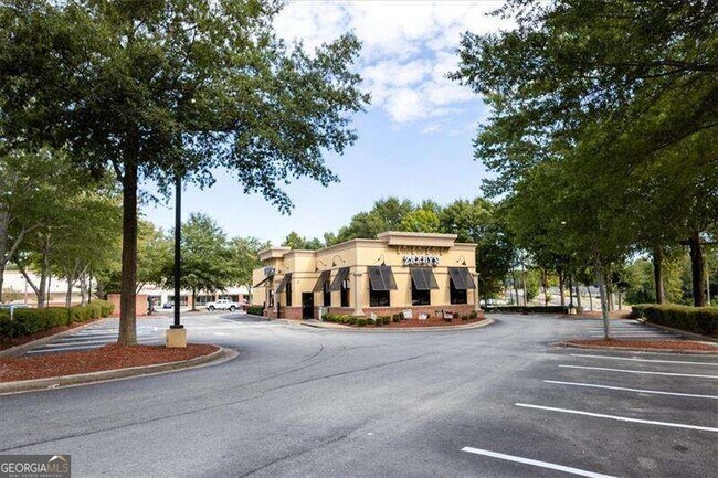 Building Photo - 3065 Tara Woods Dr