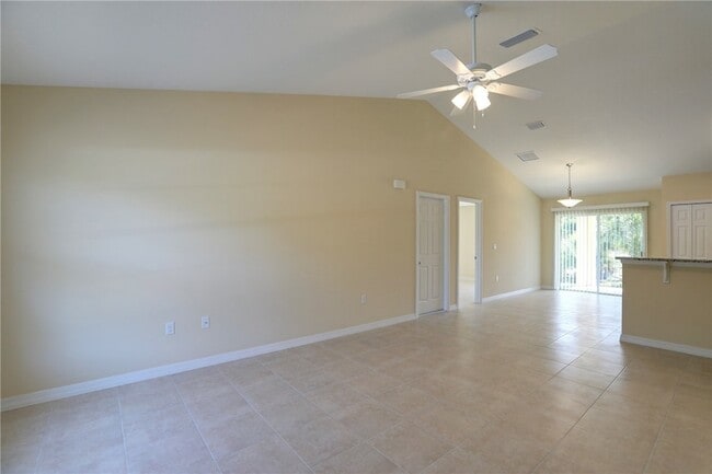 Building Photo - 8876 98th Ct