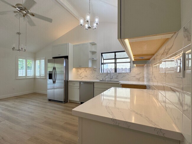 Building Photo - 900 Severus Dr