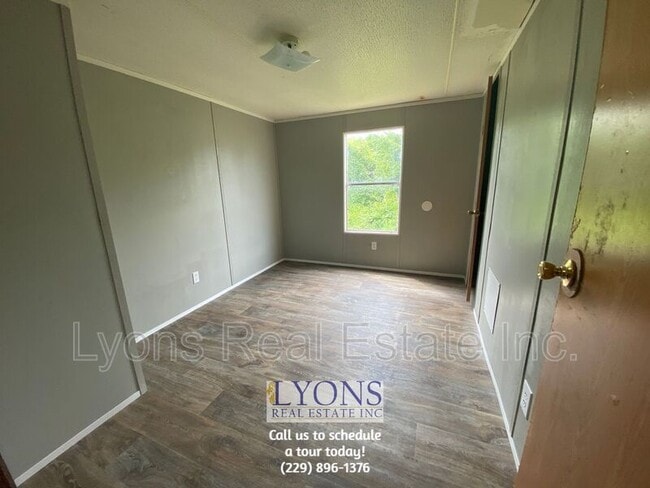Building Photo - 506 Chamblee Dr