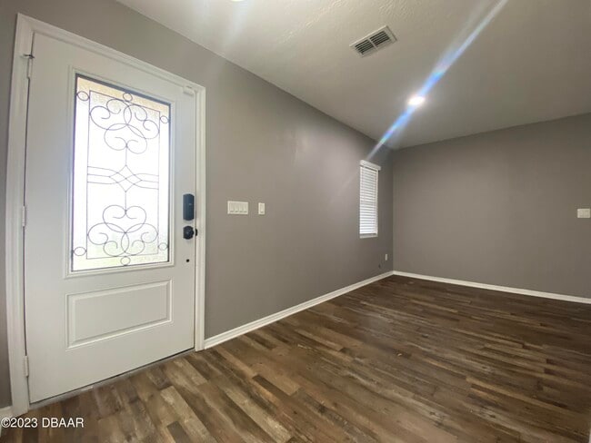 Building Photo - 548 Aeolian Dr