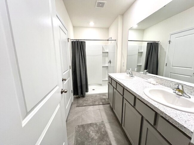 Building Photo - Great Rental Home in Wesley Chapel, Florida.