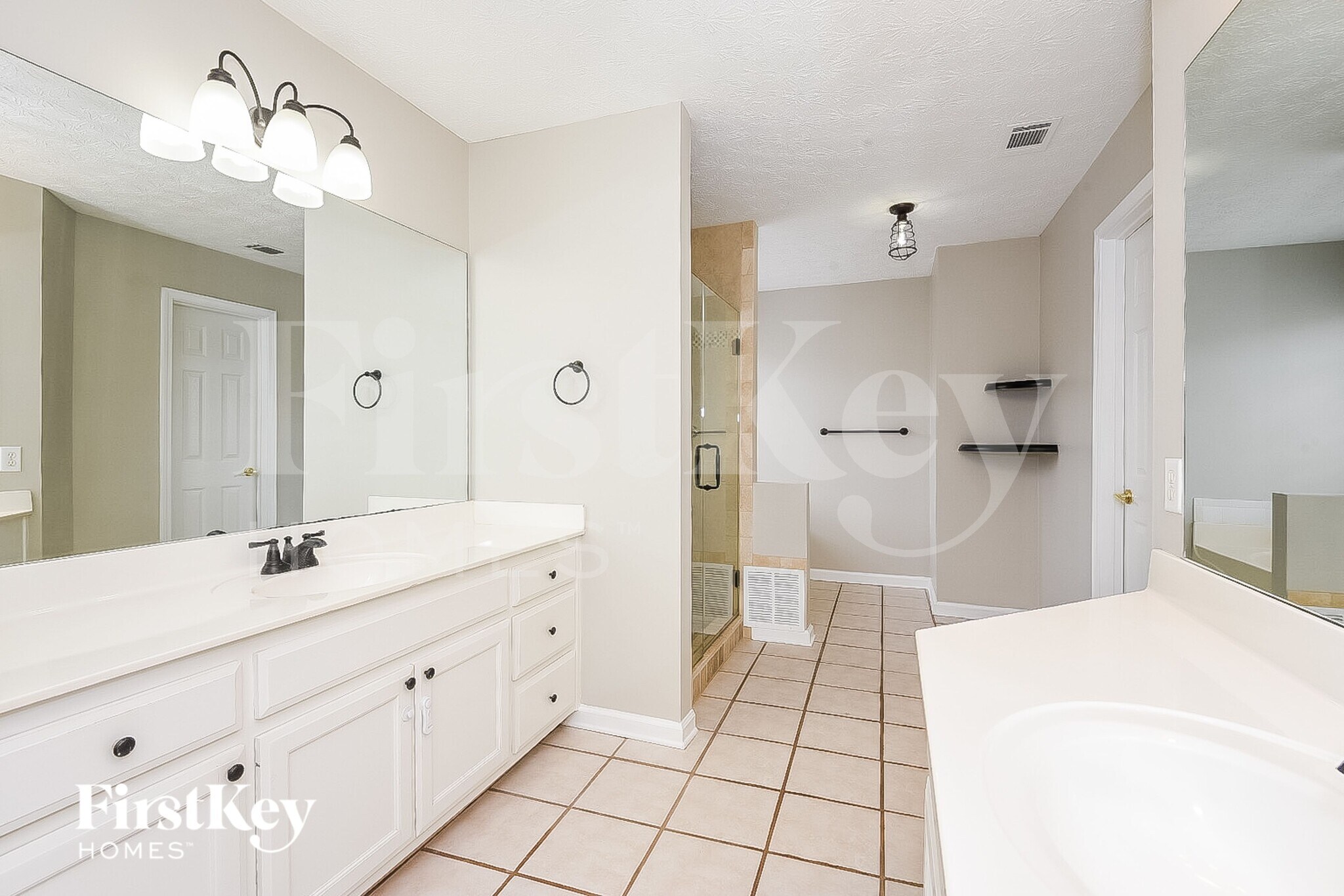 Building Photo - 1069 Thornwood Dr