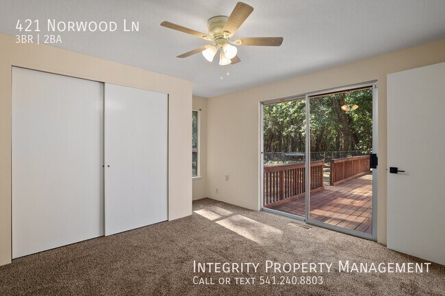 Building Photo - 421 Norwood Ln