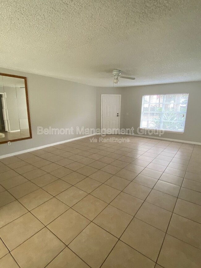 Building Photo - 3651 N Goldenrod Rd