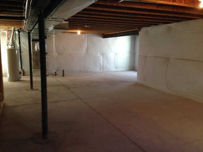 Building Photo - 805 Lakebrook Ct