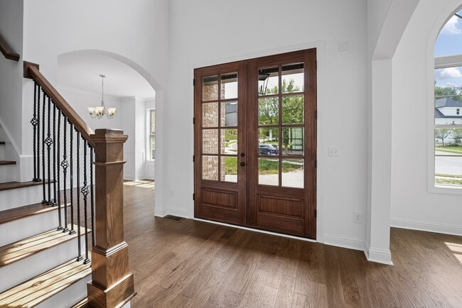 Building Photo - Newer Custom Brick Home in Lebanon