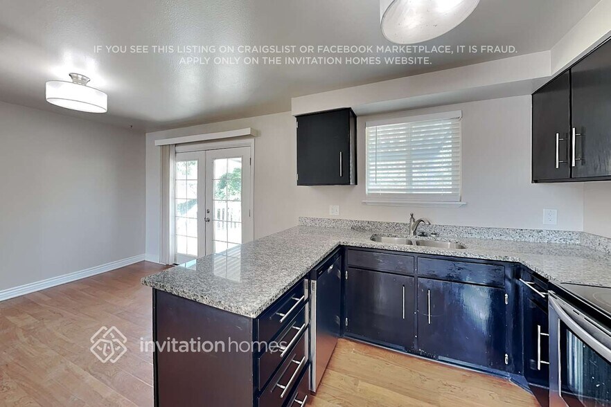 Building Photo - 5262 Skeeswood Dr