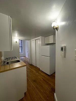 Floorplan - 221 East 32nd Street