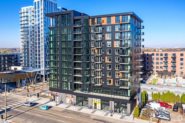 Building Photo - Odin