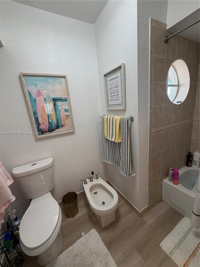 Building Photo - 6762 SW 157th Ct