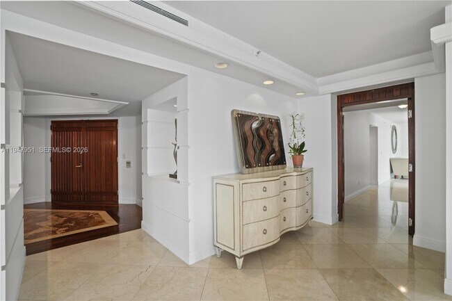 Building Photo - 19355 Turnberry Way