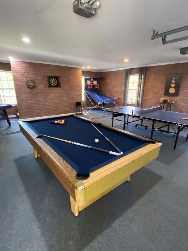 Building Photo - 254 Beaten Path Rd