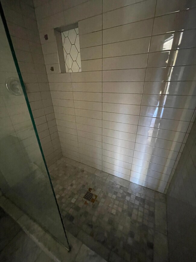 Building Photo - 1234 24th St