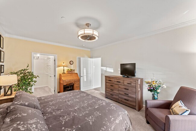 Building Photo - 818 Center Meadow Ln