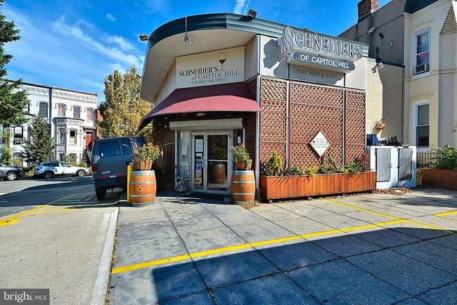 Building Photo - 716 Maryland Ave NE