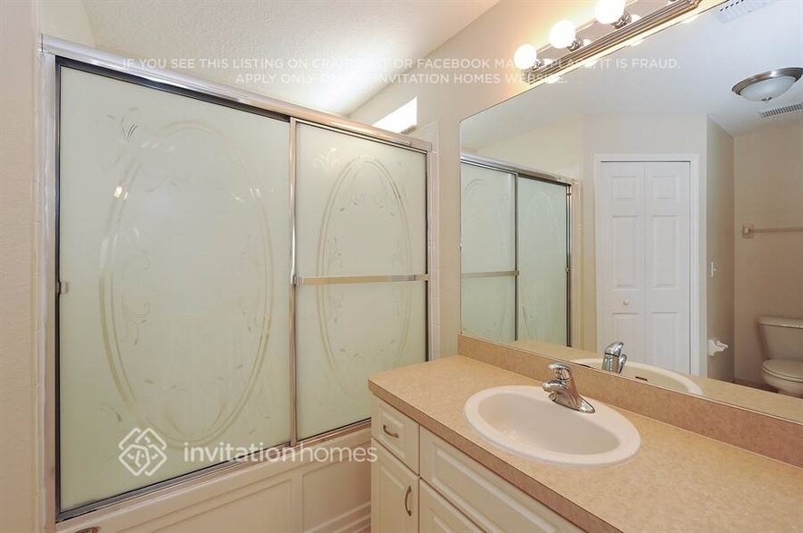 Building Photo - 6144 Skylarkcrest Dr