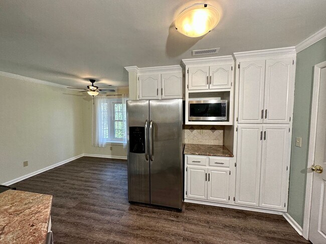 Building Photo - Spacious 4-Bedroom Home with Bonus Room & Exceptional Amenities