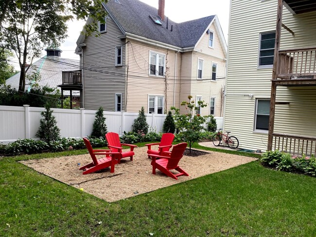 Building Photo - All New. In-Unit Washer and Dryer, Central...
