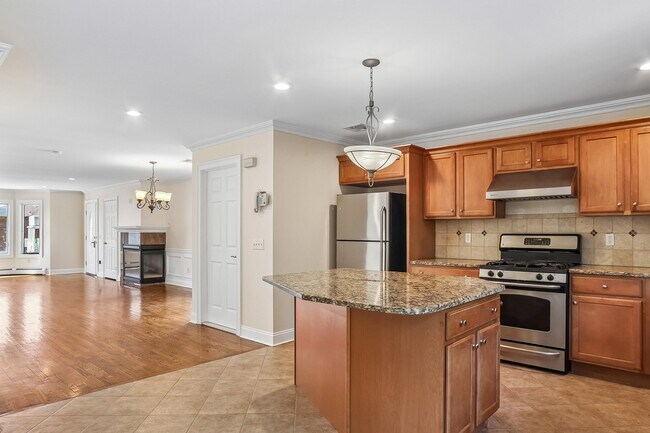 Building Photo - 182 Princeton Ln