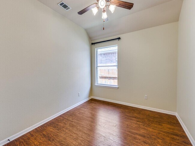 Building Photo - 13008 Kenswick Dr