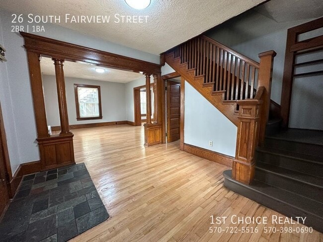 Building Photo - 26 S Fairview St