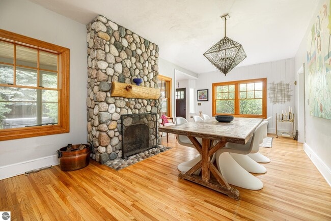 Building Photo - 828 Washington St