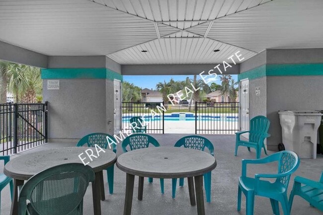 Building Photo - 9725 Leeward Way
