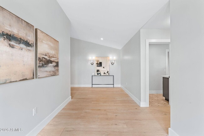 Building Photo - 3842 E San Miguel Ave