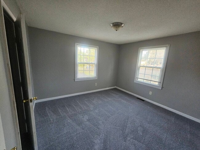 Building Photo - 1211 Camp St