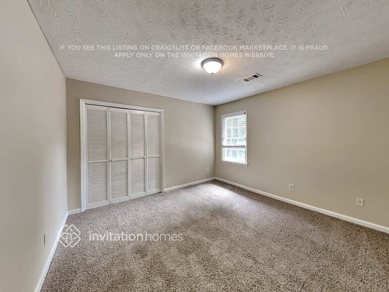 Building Photo - 1465 Lake Lucerne Rd SW