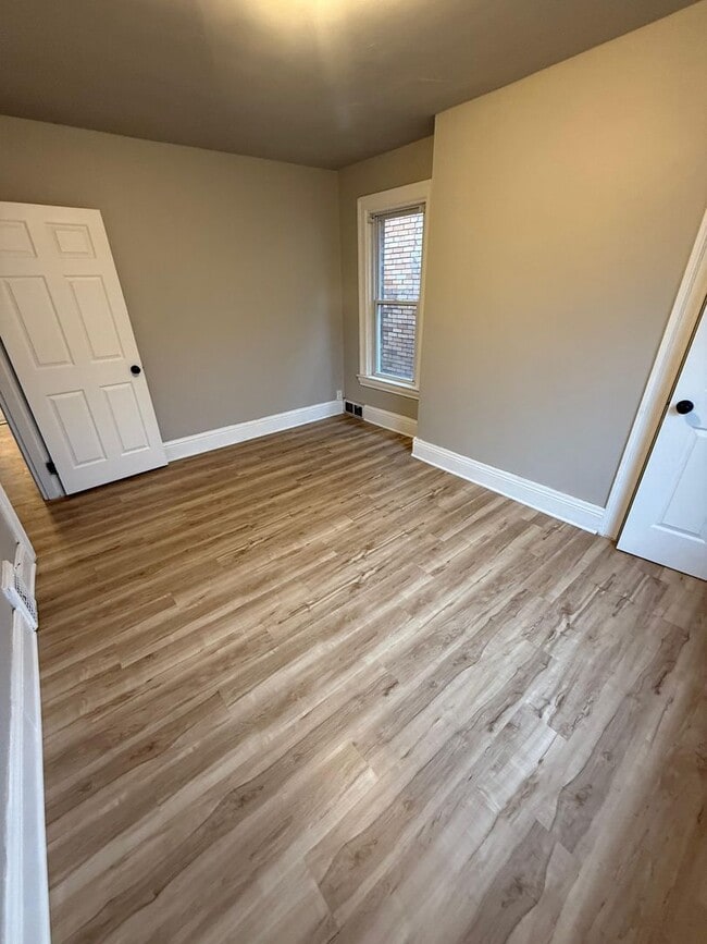 Building Photo - 3 Bedrooms 1 bath home for RENT!