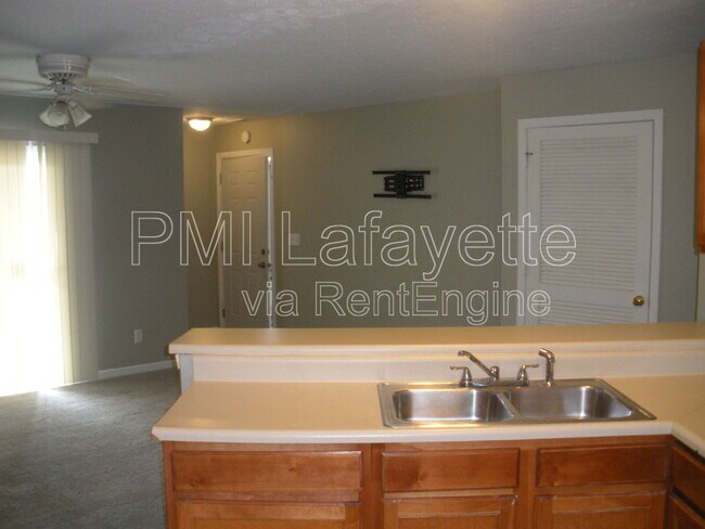 Building Photo - 3526 Bethel Dr