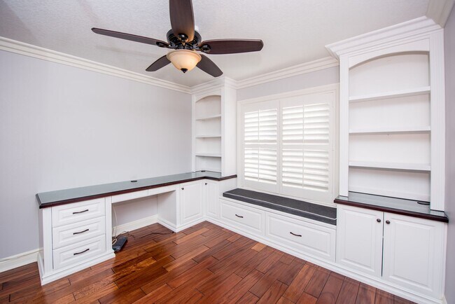 Building Photo - Beautiful Newport Beach Condo