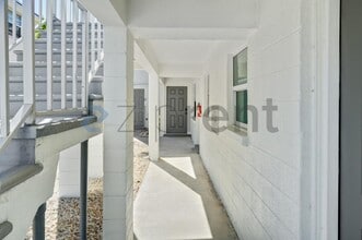 Building Photo - 7338 Coquina Way