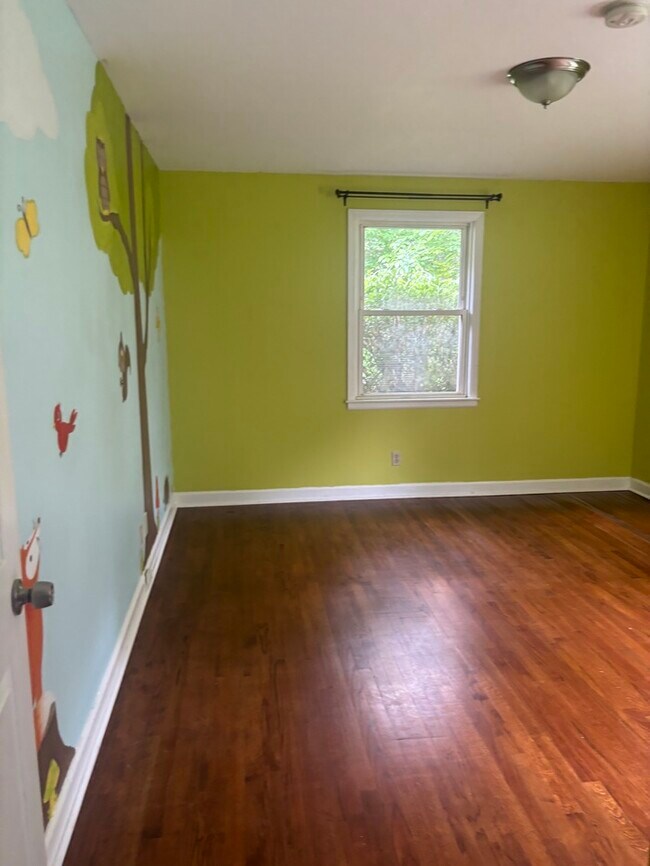 Building Photo - 514 Weed Dr