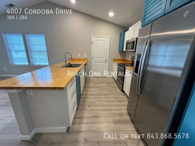 Building Photo - 4007 Cordoba Dr